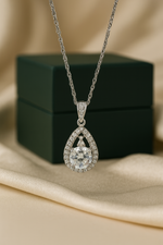 Load image into Gallery viewer, Lustre Loop