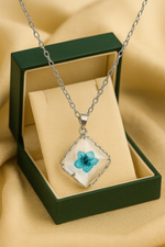 Load image into Gallery viewer, Midnight Bloom