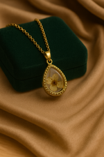 Load image into Gallery viewer, Golden Petal Aura