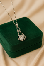 Load image into Gallery viewer, Bow Drop