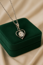 Load image into Gallery viewer, Crystal Heartline